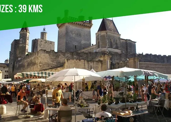 La Loge De L\'Horloge - 1 Min Palais Des Papes - Ac Clim - Wifi - Hypercentre - Vue Sur Le Carrousel